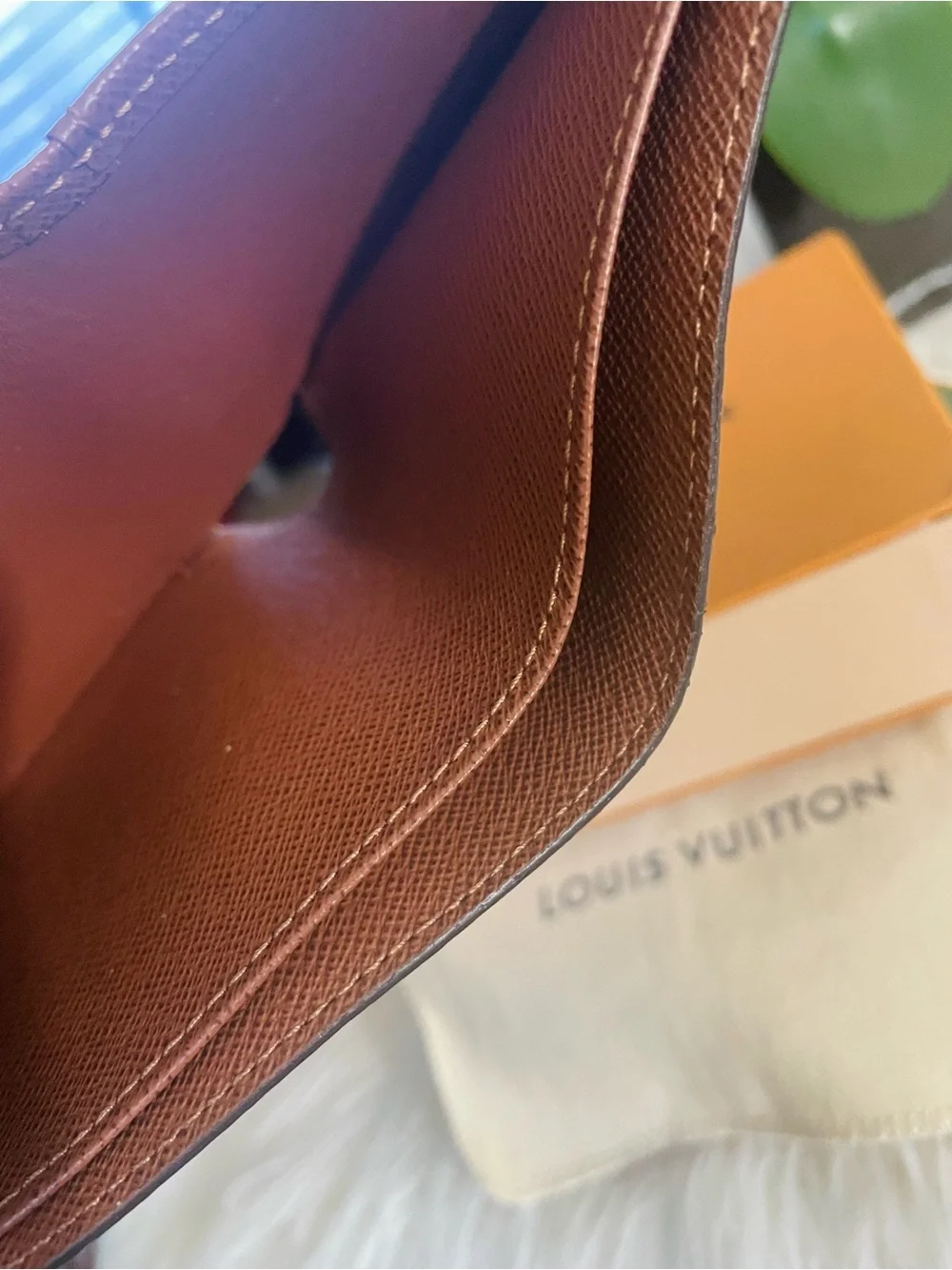 Louis Vuitton Monogram Canvas Wallet unisex